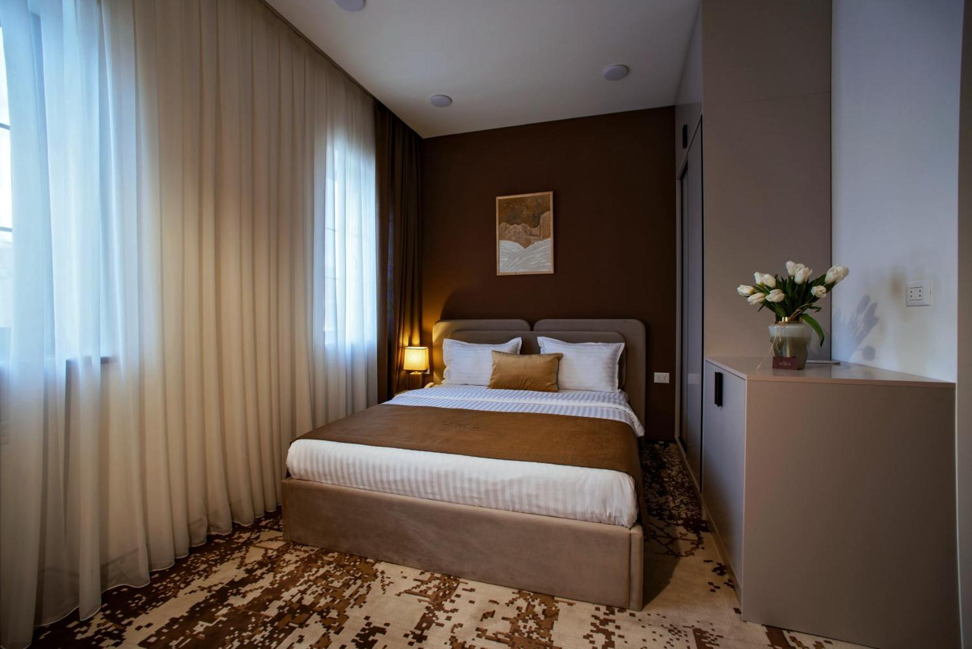 The House Hotel Erévan Extérieur photo