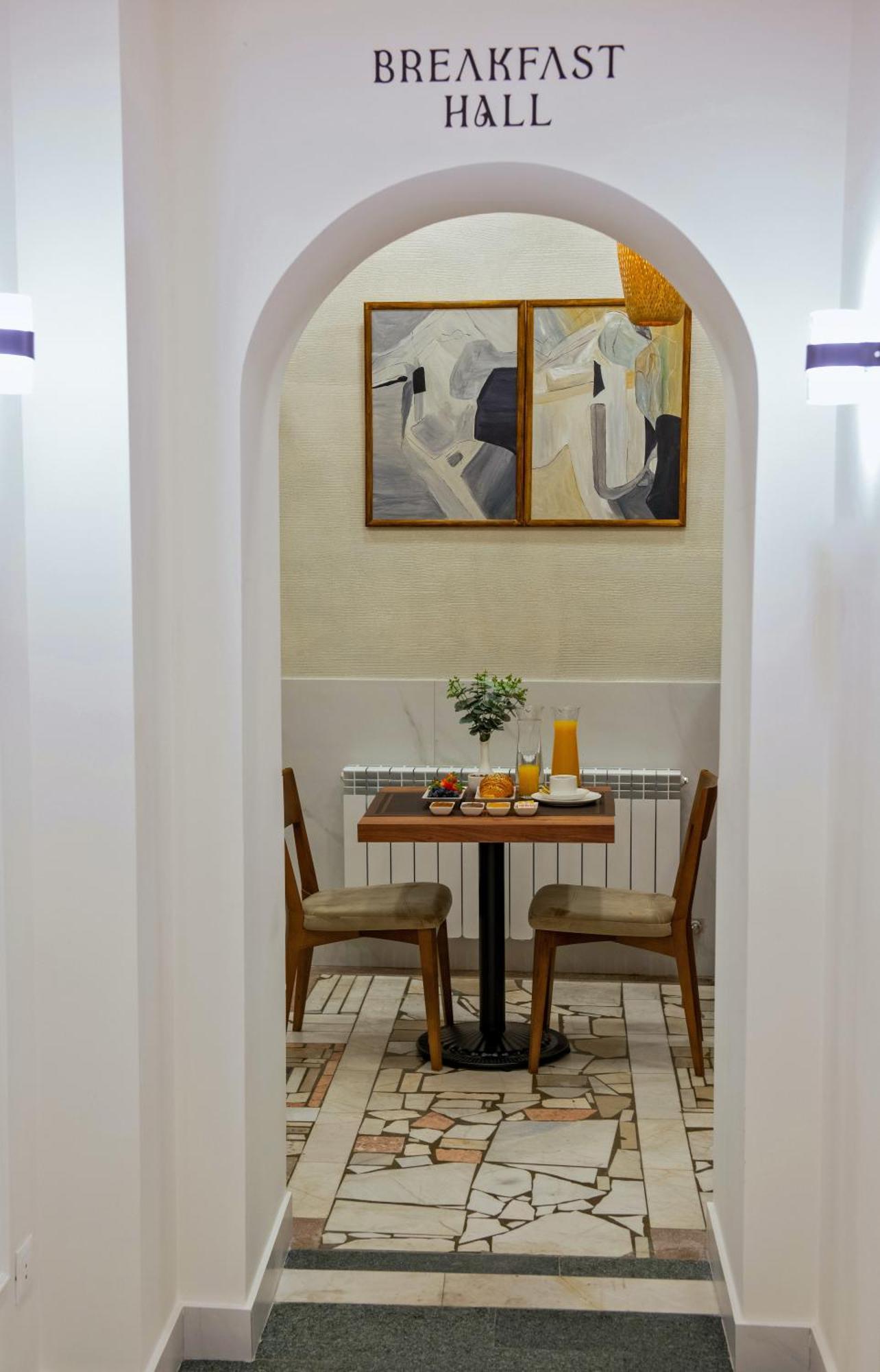 The House Hotel Erévan Extérieur photo