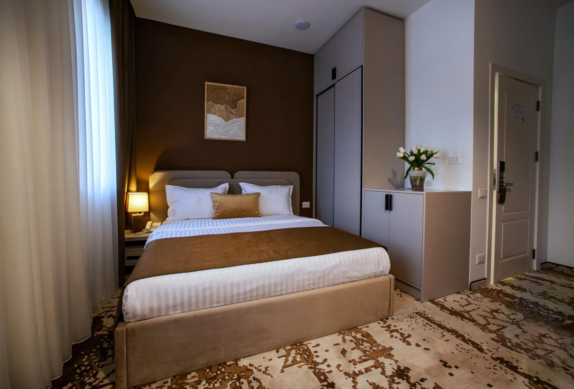 The House Hotel Erévan Extérieur photo