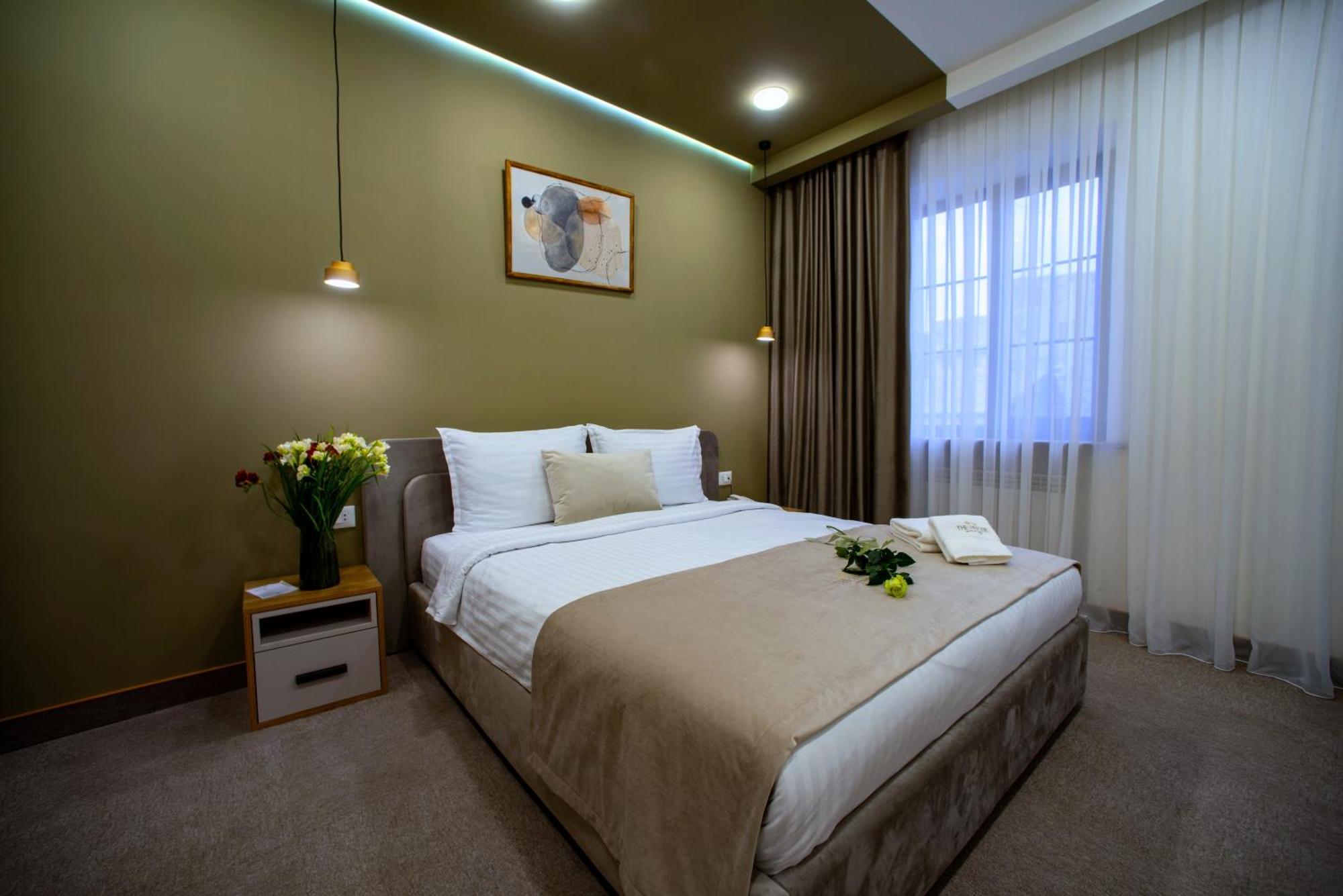 The House Hotel Erévan Extérieur photo