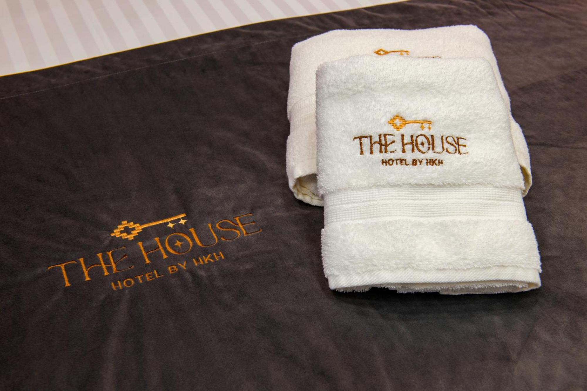 The House Hotel Erévan Extérieur photo